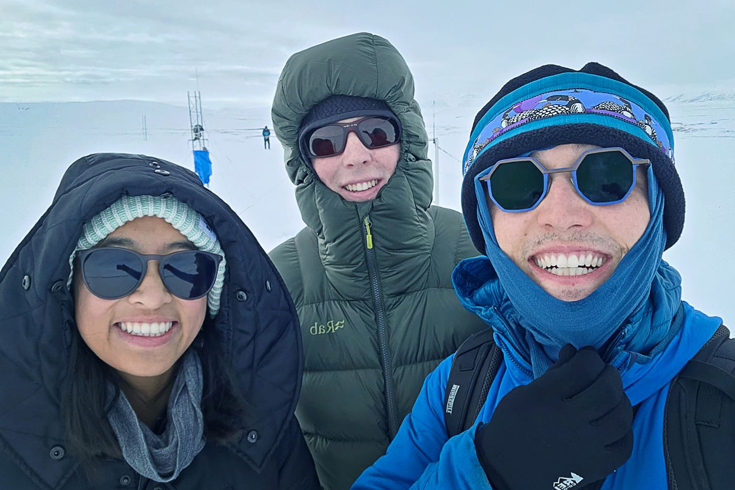 Sabrina Ng ’27, Ian Hauver-Radloff ’26, and Jane Watson ’27 in the snow during their research in the Arctic in Summer 2025.